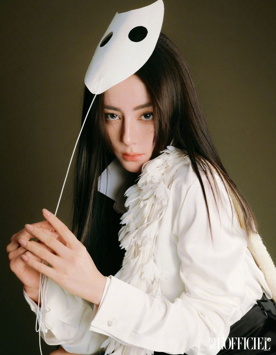 cafewindows's tweet photo. dilraba for l'officiel china, october 2026 
photographed by jiang kun &amp; wang lei https://t.co/YX1LOjIDXu