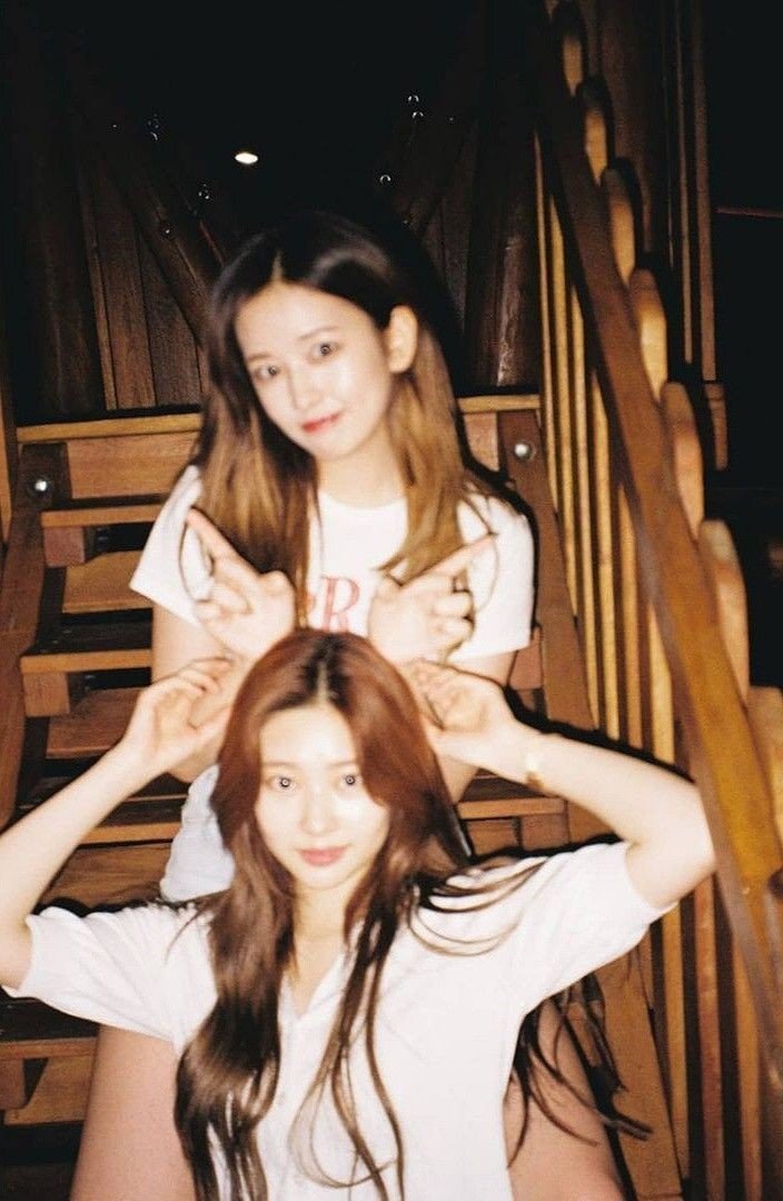 CherubYujin's tweet photo. Outfit item: +89p
Kacamata: +57p
Foto sendirian: +35
Foto sama pacar: +34p
Udah follow IG gw: +87p
Yang nyelipin ss-an profile IG: +34
Yang pap meme: -22
Yang benci Royce: +50p
Yang reply pakai video: -230
Yang cpdp: +1p
Yang dengerin Zeno: +78p
Penumpang Jinjoo: +67p
Ryul: -16p https://t.co/REd4QRTQqd