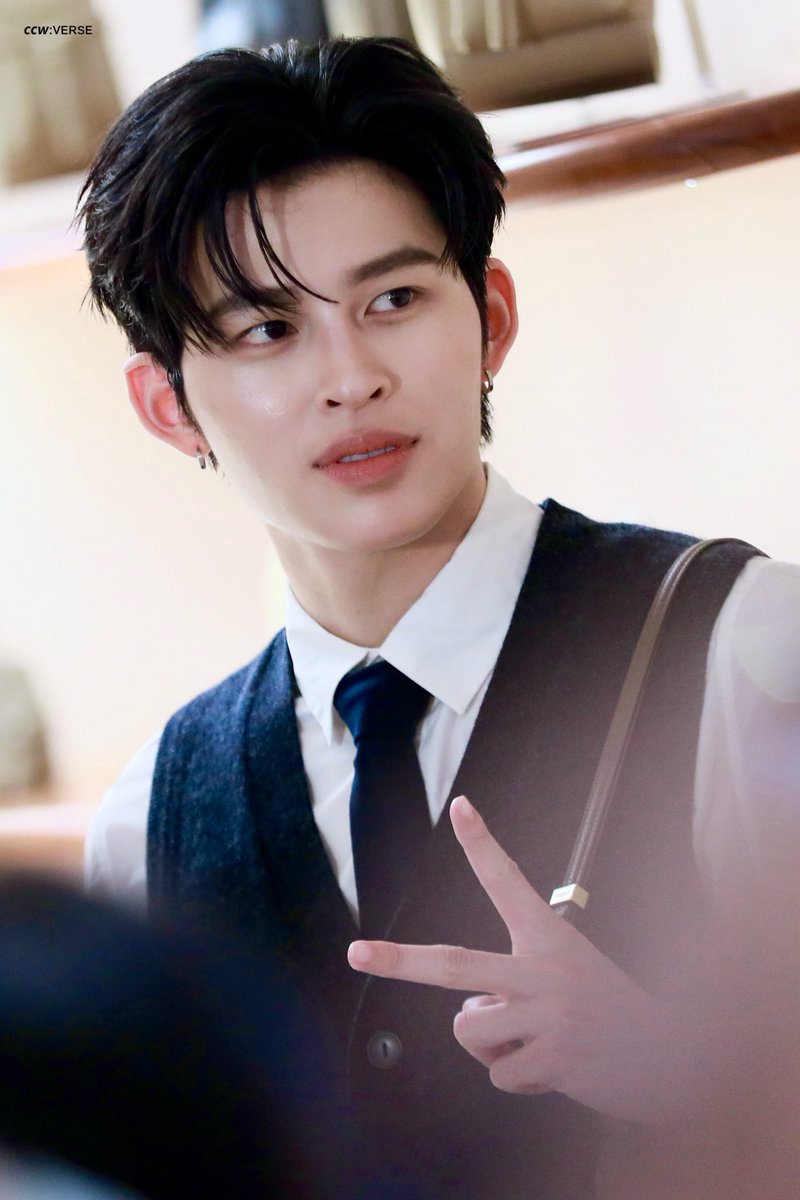 ccwverse's tweet photo. หล่อมากกกก 😭😭😭🤟🏻

POND AT FUNDAO ICONSIAM 

#FundaoxPond
#ppnaravit @ppnaravit https://t.co/dQevciBAg5