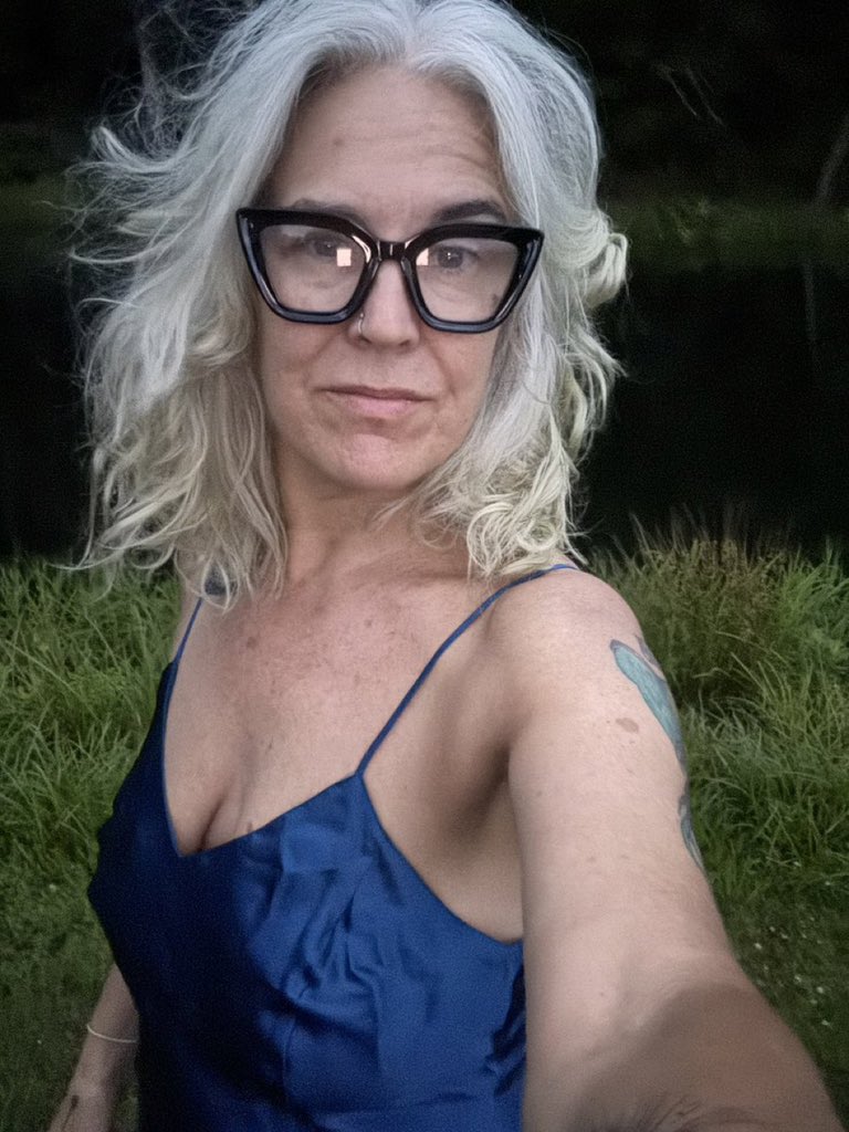 Trisha117330's tweet photo. Good morning twitter ℹ really need some coffee and a way to grow my account anyone with suggestions?? https://t.co/w5wfnWHTaJ