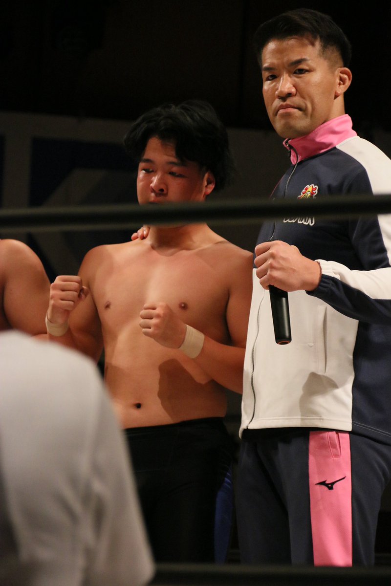 R_jbtko's tweet photo. 大涙の5分間😭😭😭
 #大阪プロレス https://t.co/4gkcrIlRH5