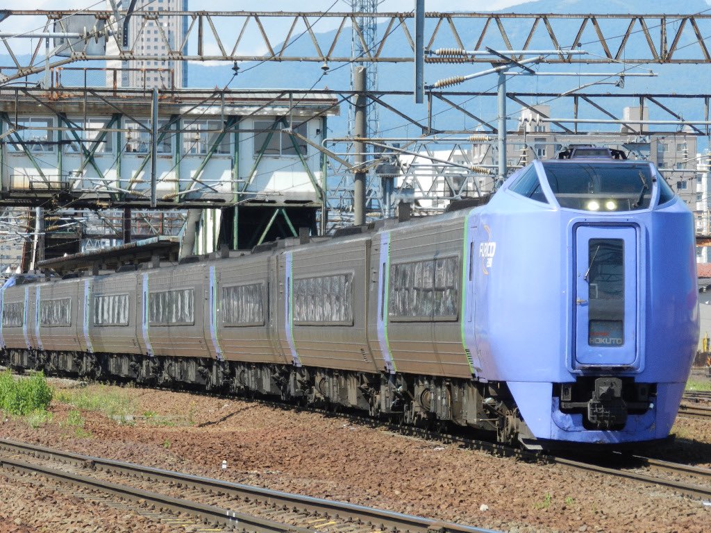 kiha58_103's tweet photo. キハ281系スーパー北斗
キハ187系スーパーおき
東京メトロシリーズ
711系もレジェンドだけ。。
頼みますよ。KATOさん。。
#KATO 
#鉄道模型 https://t.co/sPQkHMgMeQ
