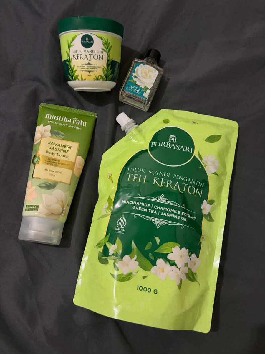 irmaagsttna's tweet photo. GIRL TO GIRL ‼️

WAJIB cobain combo ini beneran definisi wangi kunti core ‼️🌱 
Wangi jasminenya kenceng tapi tetep ada kesan bersih &amp; manis🌼🍯

start 20rb ann loh mbwakkk 😭👏🏻 https://t.co/1ZQyFZYik0