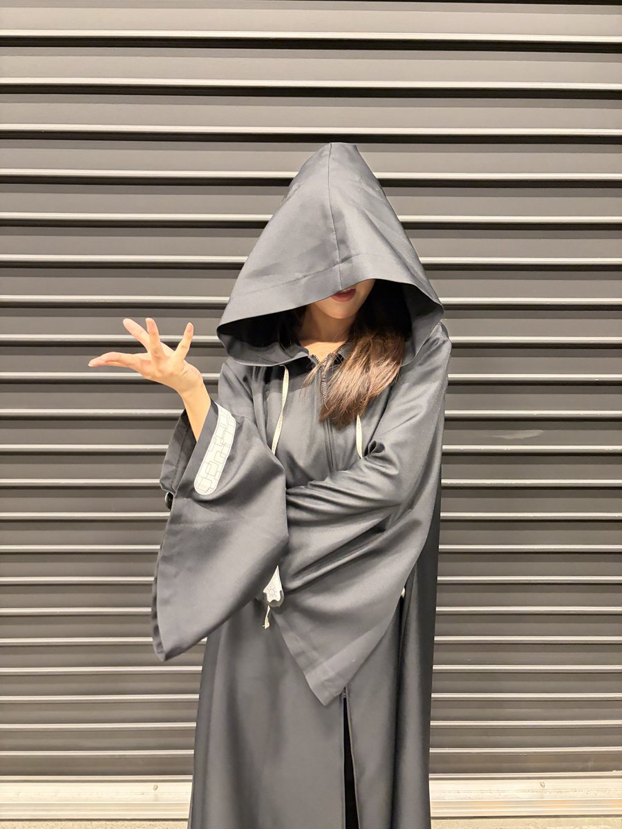 RAJ_YUKA's tweet photo. Kアリーナで開催された
「剣持刀也リアルソロライブ【虚空狂宴】」に、虚空教ダンサーとして参加させていただきました✝️✨

剣持刀也さんの圧倒的な世界観の中で踊らせていただけたこと、
そして会場の一体感を肌で感じられたこと本当に光栄です！

貴重な経験をありがとうございました✨
 #虚空狂宴 https://t.co/nGgFfmd7v3