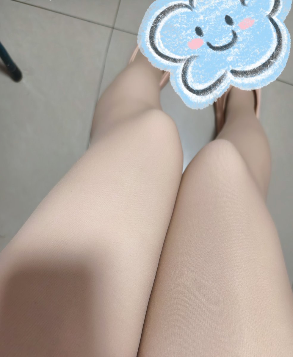 XBBSTZ's tweet photo. 嘻嘻 https://t.co/9IadbPODRs