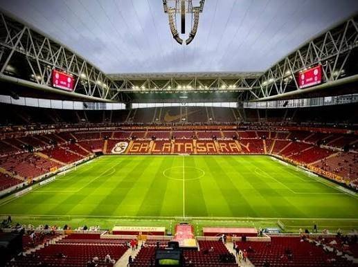 abbmdg1's tweet photo. Barcelona will travel to Istanbul tomorrow morning, departing at 9:40 AM.

Hansi Flick and Pau Cubarsí will attend a press conference at 4:45 PM, followed by a training session at Ali Sami Yen Stadium. #fcblive #abbamdg1🇹🇷 https://t.co/xhUOgOiBQ6