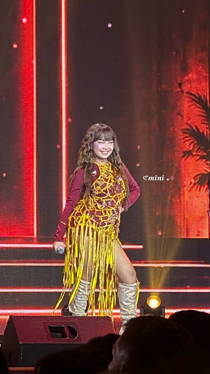 cartondiary's tweet photo. sobra-sobra was amazing baby i love you sm I’M SO PROUD OF YOU!! https://t.co/aMibEyCC9A