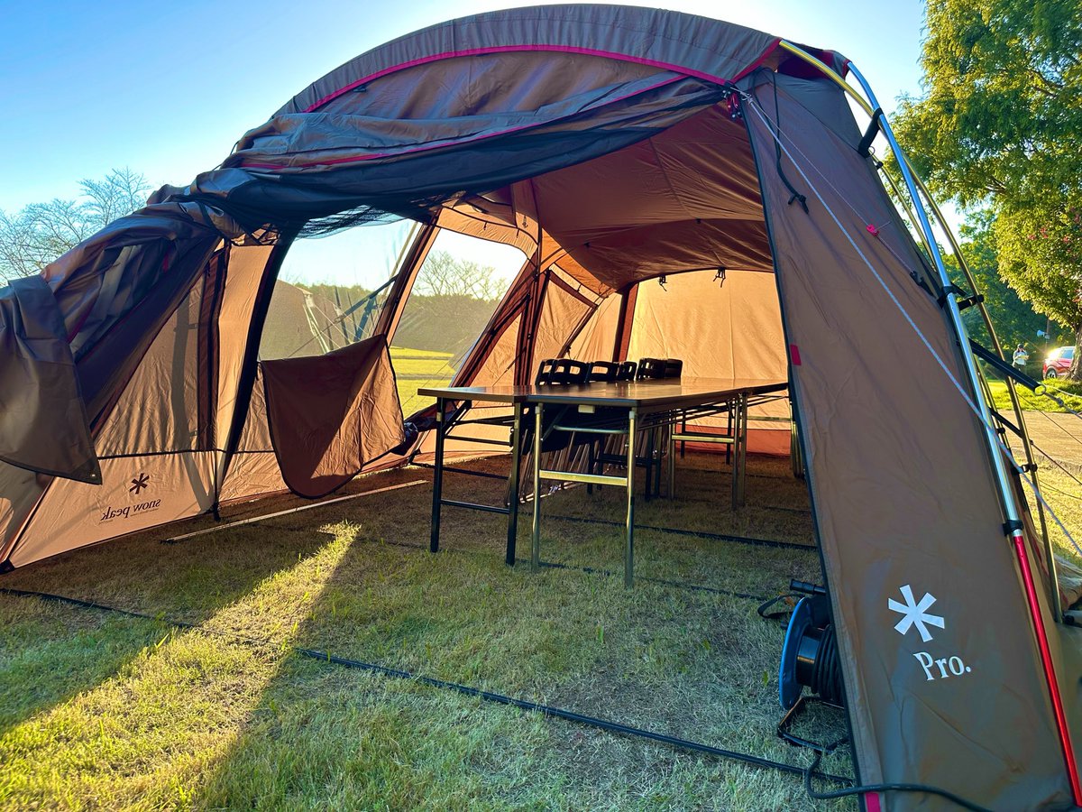 kennoguchi0821's tweet photo. エベレストのベースキャンプを再現！！！5300mでも快適に過ごせるベースキャンプなので、ボランティアの皆様、どうぞご利用下さい。お待ちしております。 https://t.co/71PtNdm63Q