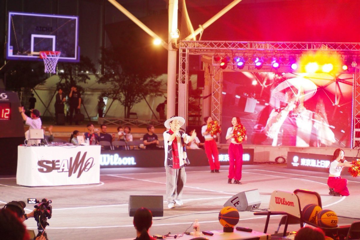 SEAMOjyukucho's tweet photo. Aichi Go Too! Sports Fes『3×3バスケ国際大会』フィナーレ」に来てくれた皆さんありがとうございました🙇ゴールの下で歌う特別な環境の中、360度お客さんがいたらそんなの回るしかないだろって事で、お客さんの席まで行かせていただきました🤣
一緒に盛り上げてくれたダイヤモンドルージュにも感謝🙏アスリートの皆さんも本当にお疲れ様でした✨️