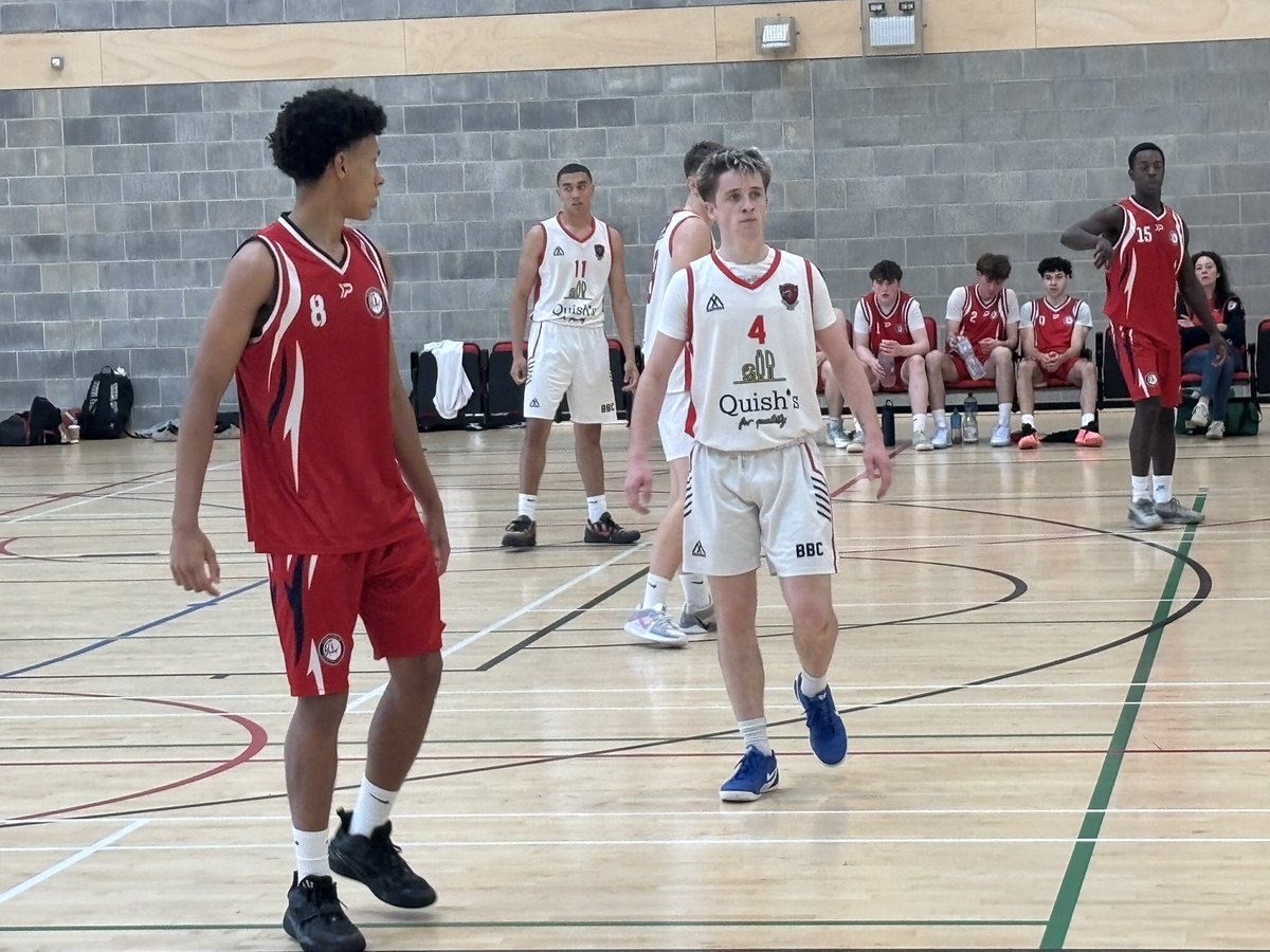 DanJCB001's tweet photo. Half time @BallincolligB #MU20 21 vs @templeogue_bc 22 in today’s #NationalCup game at the @MTUarena. Cmon Ballincollig🤞💪👊🏆🏀⚫️🔴 #UpTheVillage #BallincolligBasketball @BballIrl #DominosMSL #MTU #Cork https://t.co/3GbYcv4Xum