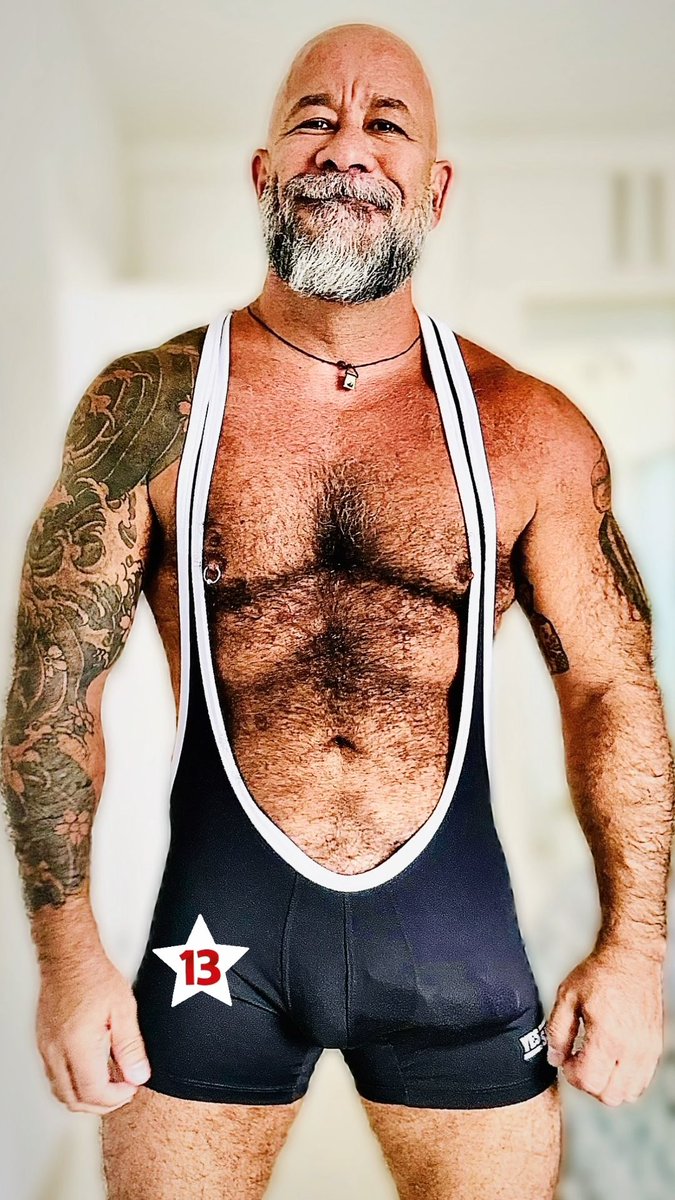 bearwoofwoof's tweet photo. ⭐️13⭐️ https://t.co/j0spr6dulk