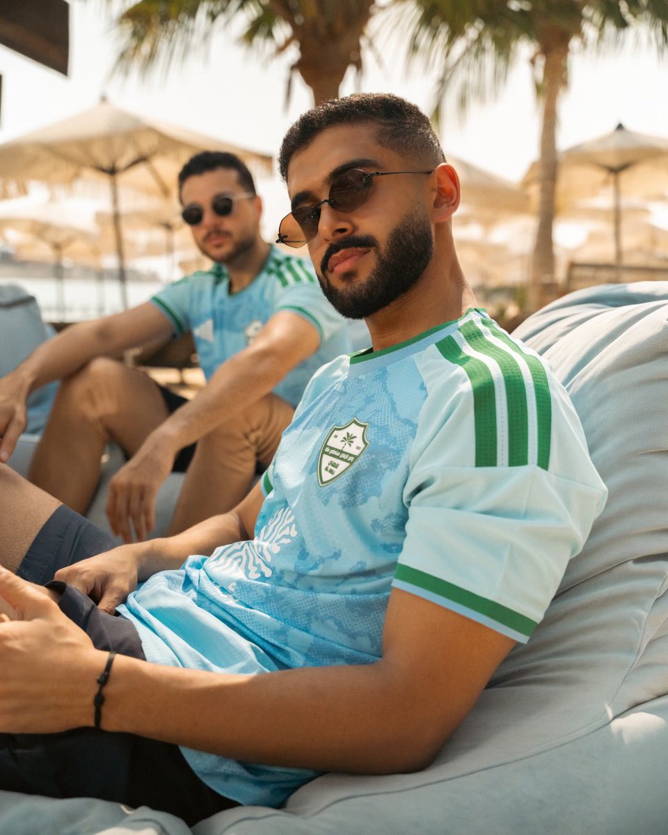 Rabanalsafena's tweet photo. 🚨النادي الأهلي يُعلن رسميًا عن طقمه الثالث الجديد . 🩵💚 https://t.co/gIFYTIkpeG