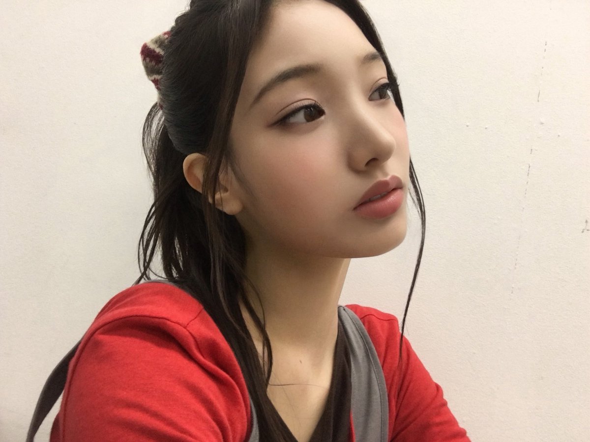 mulgkive's tweet photo. 261011 weverse update #서연 

“Echo promotions was this week!!!
preparing was so much fun, but being able to celebrate two of the members' birthdays while actually promoting made it extra special ㅎ
it was such a fun week!! you guys made me so happy!! thank you😁” https://t.co/zd0Yq3XqDB