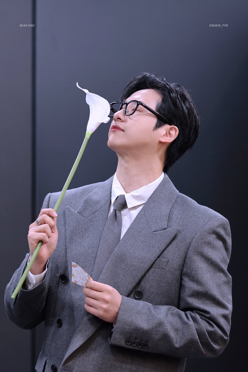 CNU616_FYK's tweet photo. 261011 네모즈 팬싸
@CNU_official #CNU #신우 #REAL #IBL https://t.co/5bfiEMF7ib