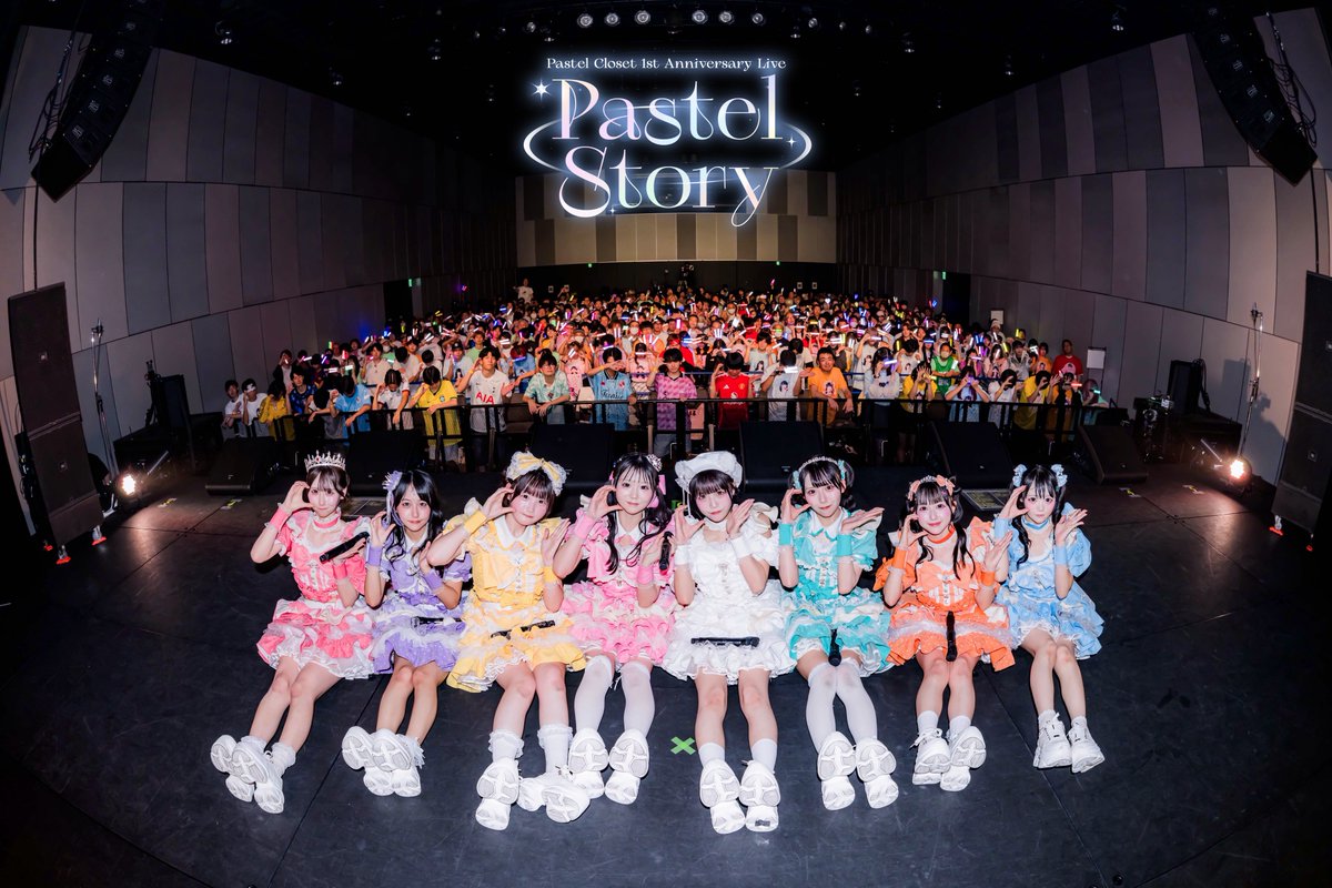 Pasclo_official's tweet photo. 2026.10.11 Sun
1st Anniversary Live『Pastel Story』

君と君ときっと叶えたい夢がここにはあるんだ。
いつか連れていくよ、最高のステージへ。

#パスクロ https://t.co/6mLB1QVpRc