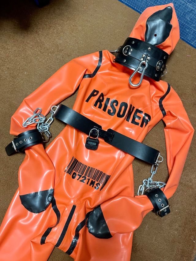 Gearvaultblog's tweet photo. I got this prisoner suit available for sale . Dm if interested #prisonersuit #prisonersgears  #VikingPro #Drysuit #DivingGear #DiveGear https://t.co/z1khaxpATP