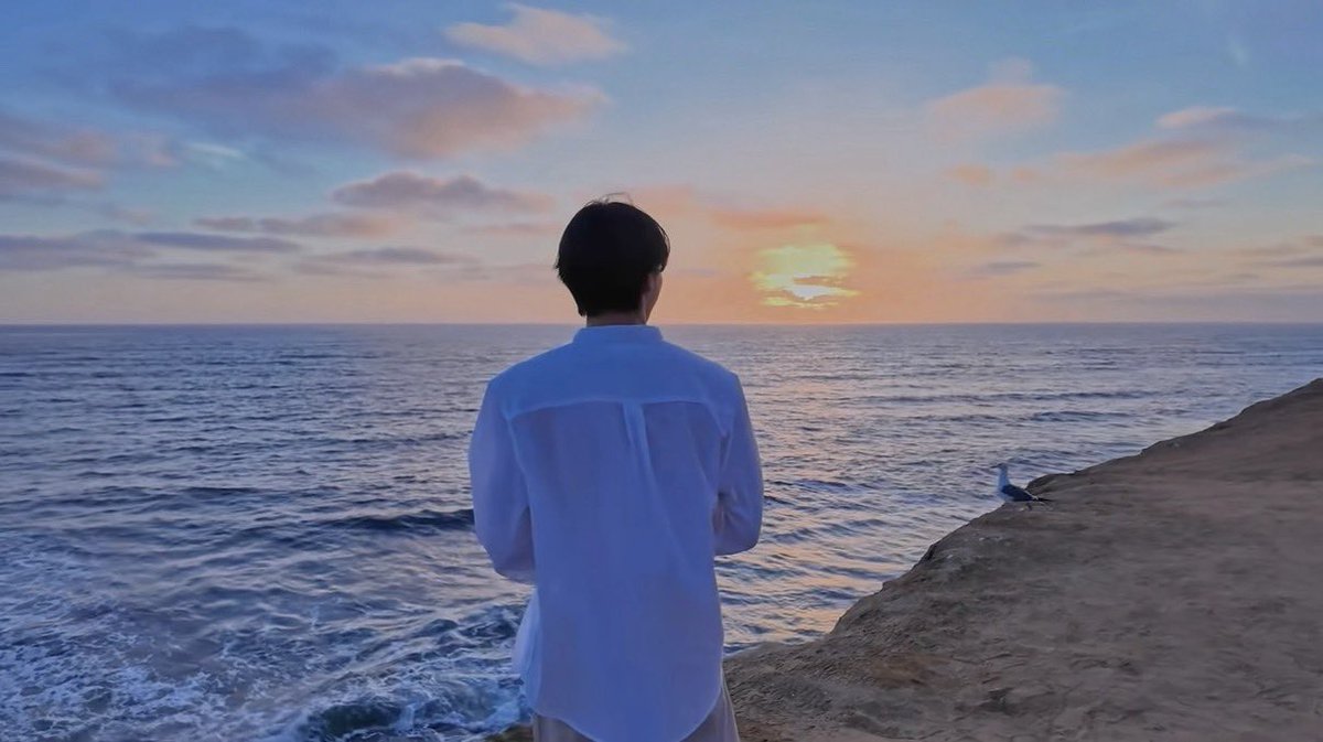 jungwonfeeds's tweet photo. 🩵 https://t.co/kp8r1kNcNd