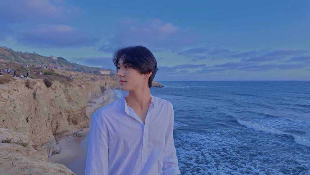 jungwonfeeds's tweet photo. 🩵 https://t.co/kp8r1kNcNd