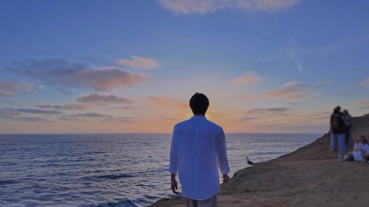 jungwonfeeds's tweet photo. 🩵 https://t.co/kp8r1kNcNd