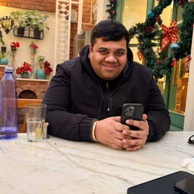 PureHaryanvi's tweet photo. Just imagine 
ऐसी सड़ी हुई गेंडे जैसी सकल लेकर दूसरों को बांग्लादेशी बोल रहा है 🤡 https://t.co/w4vMqekFto