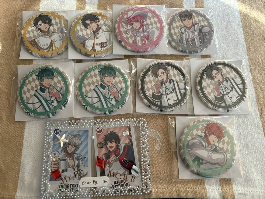 anfg_itu's tweet photo. ヒプマイ 9th 9周年　カフェ 缶バッジ

譲→帝統2、寂雷3、十四、盧生、二郎2、一二三2、空却2、三郎、零、乱数、獄、(簓2、銃兎2、独歩)

求→同種左馬刻、一郎、定価+送料

()内は左馬刻との交換のみ、その他はお譲り可能
交換は1点〜、譲渡は2点〜
通販分と別の現地購入分です https://t.co/aPpoBusKO7