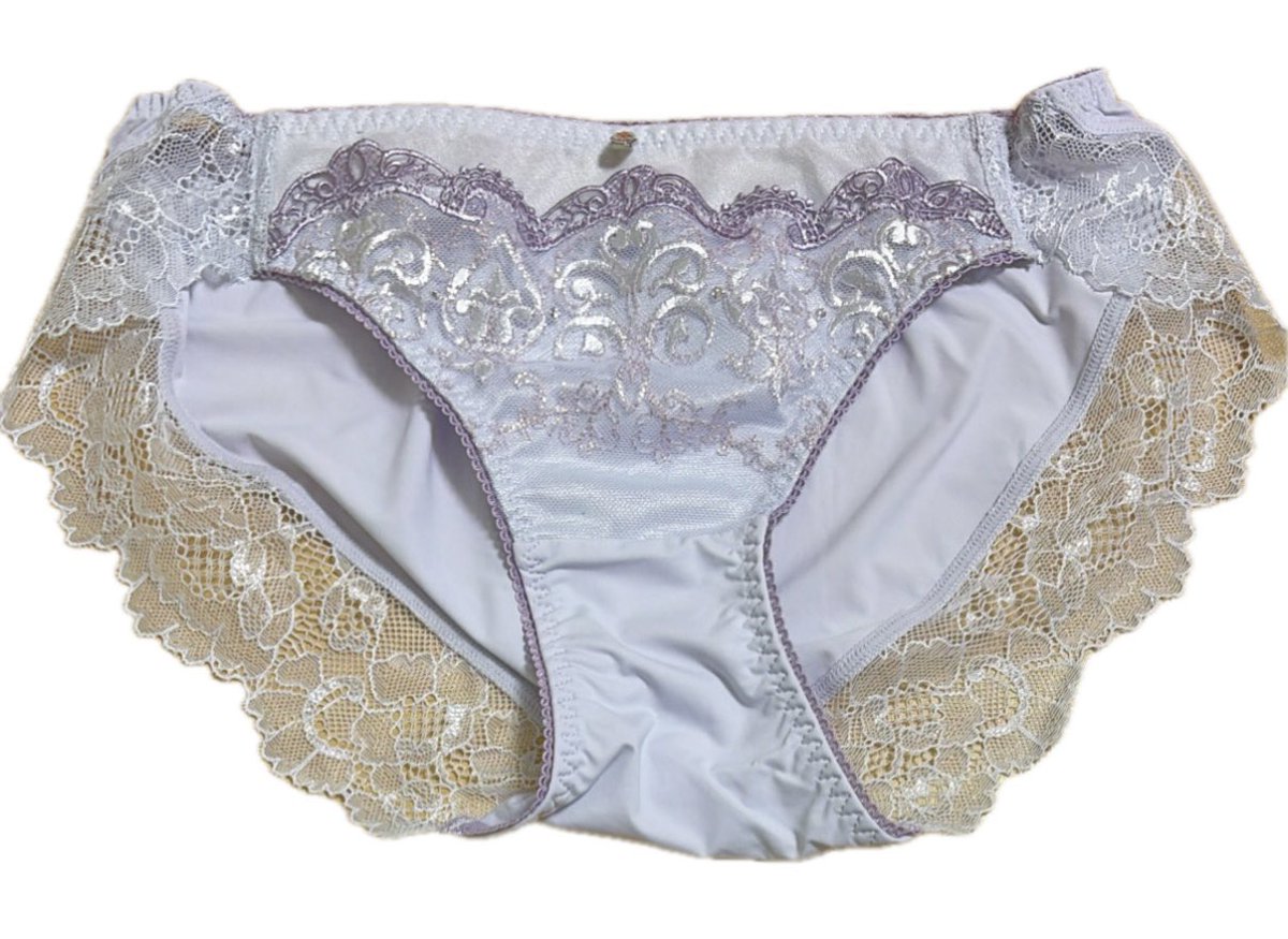 runakias's tweet photo. tutuanna②

ラベンダー

レース部分の黄色は机の色ですので本来は透けてます

パンツ単品 https://t.co/oCtfX46dfw