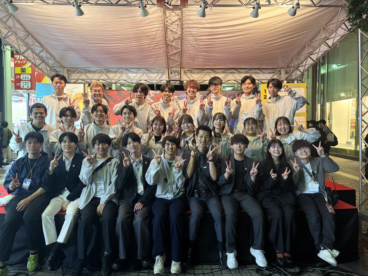 dateaka_sendai's tweet photo. 伊達アカ2026終演しました！
今年も沢山の皆様にご出演・ご観覧いただきありがとうございました✨
また一番町四丁目商店街でお待ちしております👐

 #伊達アカ2025  #仙台  #アカペラ https://t.co/si7vIFxBxV