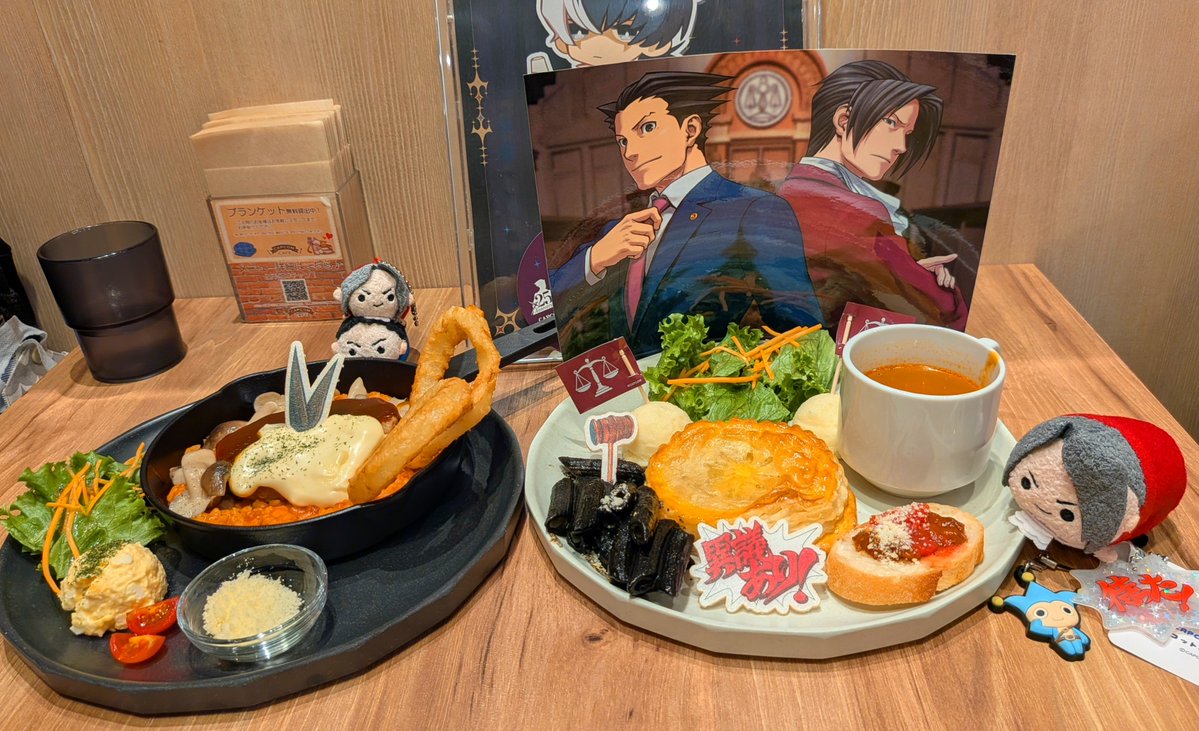 faye626's tweet photo. 10/10
6時30分起床で渋谷のアンジェ展へ
→美味パスタ食
→池袋へ移動し逆転裁判25thカフェへ
→流れでファミクラストアへ
→京葉線のホテルで一泊

私視点のクラヴィス様でっけぇ…！
(でも190だから不破さんもこれくらい＋筋肉圧)
そしてこれは作ってて気が狂いそうになったエトワチャーリーのパーツ https://t.co/N7lIvU434l