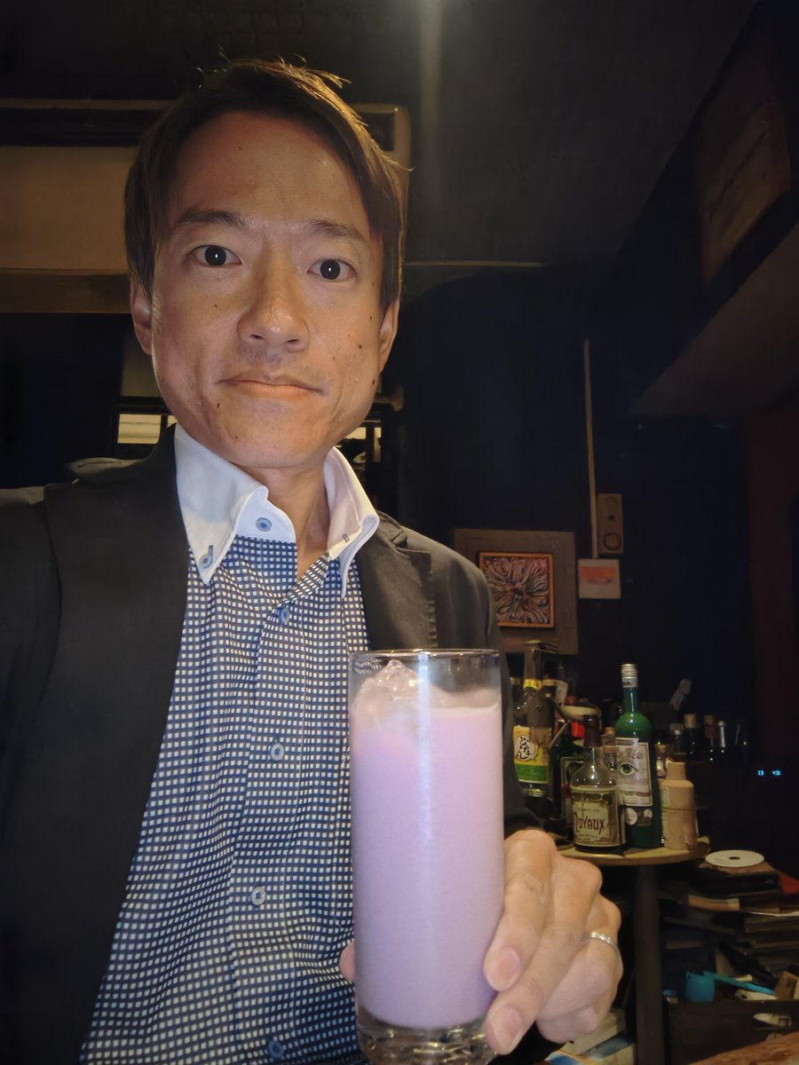 hori_kouta3's tweet photo. 今宵は、オープンから21周年を迎えた、つくば市天久保3丁目のバー"ダリ"@BarDALItsukuba さんへ🍸️

筑波大学の先輩であるマスターが、大学近くのこの場所で、学生たちの相談相手にも✨️
素晴らしいつくば愛ですね🥰

21周年、本当におめでとうございます🎉🎉🎉

#堀幸太
#ダリ
#筑波大学
#つくば https://t.co/j0OrzNBYfL