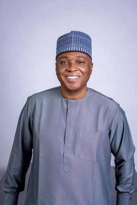 InsideIlorin_NG's tweet photo. DR. ABUBAKAR BUKOLA SARAKI DONATES ₦150 MILLION TO MUHAMMAD KAMALUD-DEEN UNIVERSITY, ILORIN, AS AZ-ZUMRATUL ADABIYYATUL KAMALIYYAH MARKS 100 YEARS https://t.co/aCKIvgli88