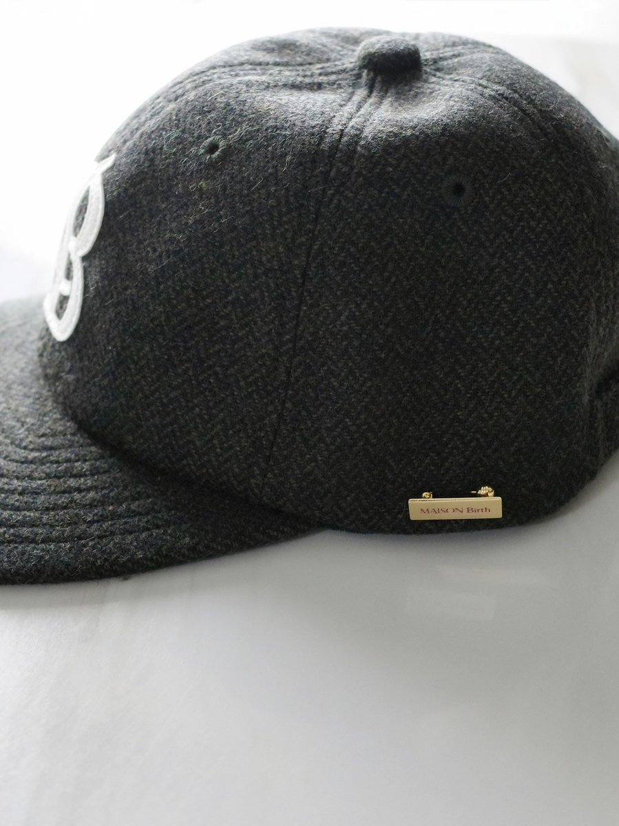 takaharu_0127's tweet photo. デニムコーデにmaisonbirthのcapをプラス🧢🤎
リサイクルウールを使用した、クラシックで重厚感のあるツイード素材が可愛い♡
カジュアルなデザインだからデニムとの相性も◎
#秋コーデ #maisonbirth #cap #capコーデ #大人カジュアル https://t.co/2DCWJvsRpd