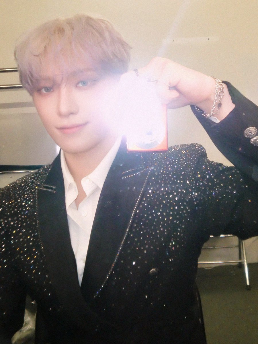 pledis_17's tweet photo. [17'S]

캐럿들의 사랑으로 가득 찼던 디노의 무대
다시 만날 그때를 기다릴게 💞

#DINO #디노
#피철인 #Picheolin
#吉BOARD_SHOW https://t.co/m9vw0DzZrR
