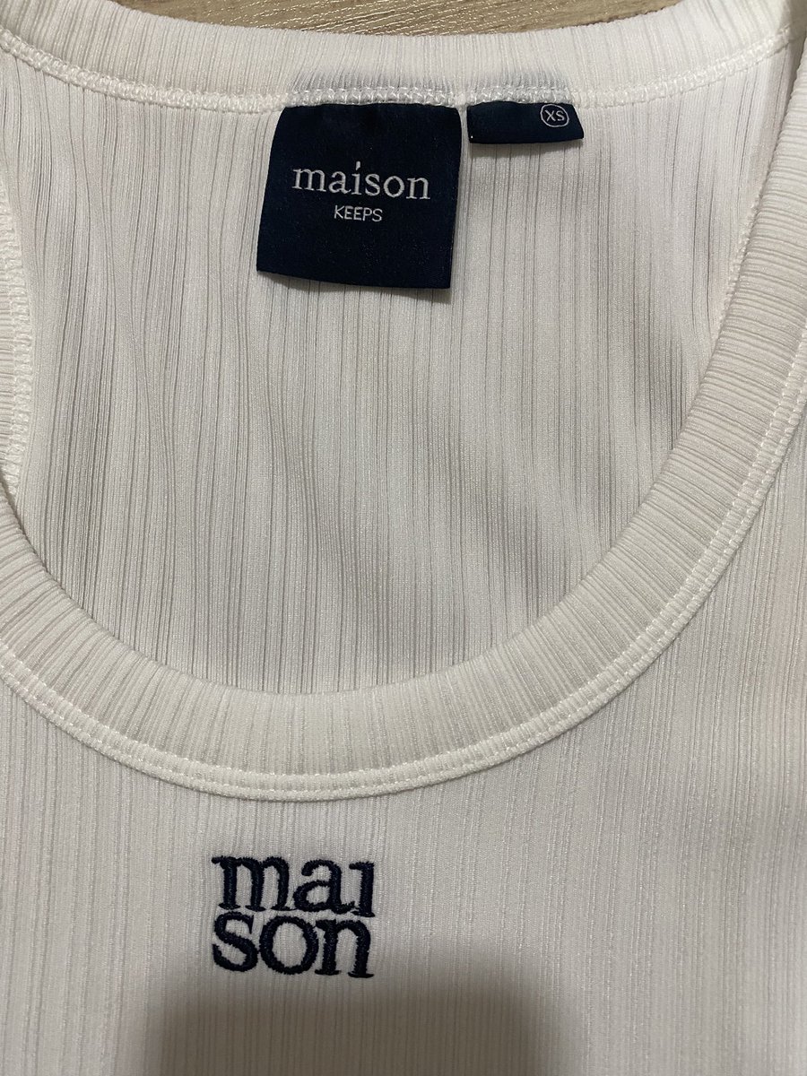 secondhandshp's tweet photo. ส่งต่อ 490฿ maison KEEPS Vertical Dual Logo Tank  เสื้อกล้าม ivory ไซส์ xs ทักมาขอดูพตได้ค่ะ

#ส่งต่อเสื้อผ้า #ส่งต่อเสื้อผ้ามือสอง #ส่งต่อเสื้อผ้าร้านในไอจี #atreasurebox #benabaker #ส่งต่อbenabaker #เสื้อกล้าม #ส่งต่อเสื้อกล้าม #maisonkeeps #ส่งต่อpaloy #ส่งต่อmalimays https://t.co/zWlI65eGtk
