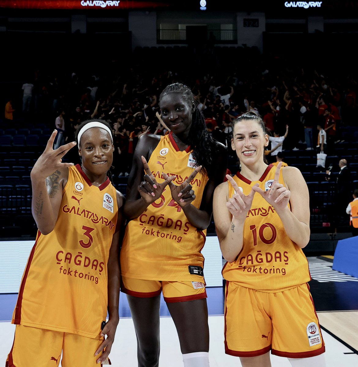 KadinBasketGS's tweet photo. W-W-W 🦁 https://t.co/nLoTDrp4hy