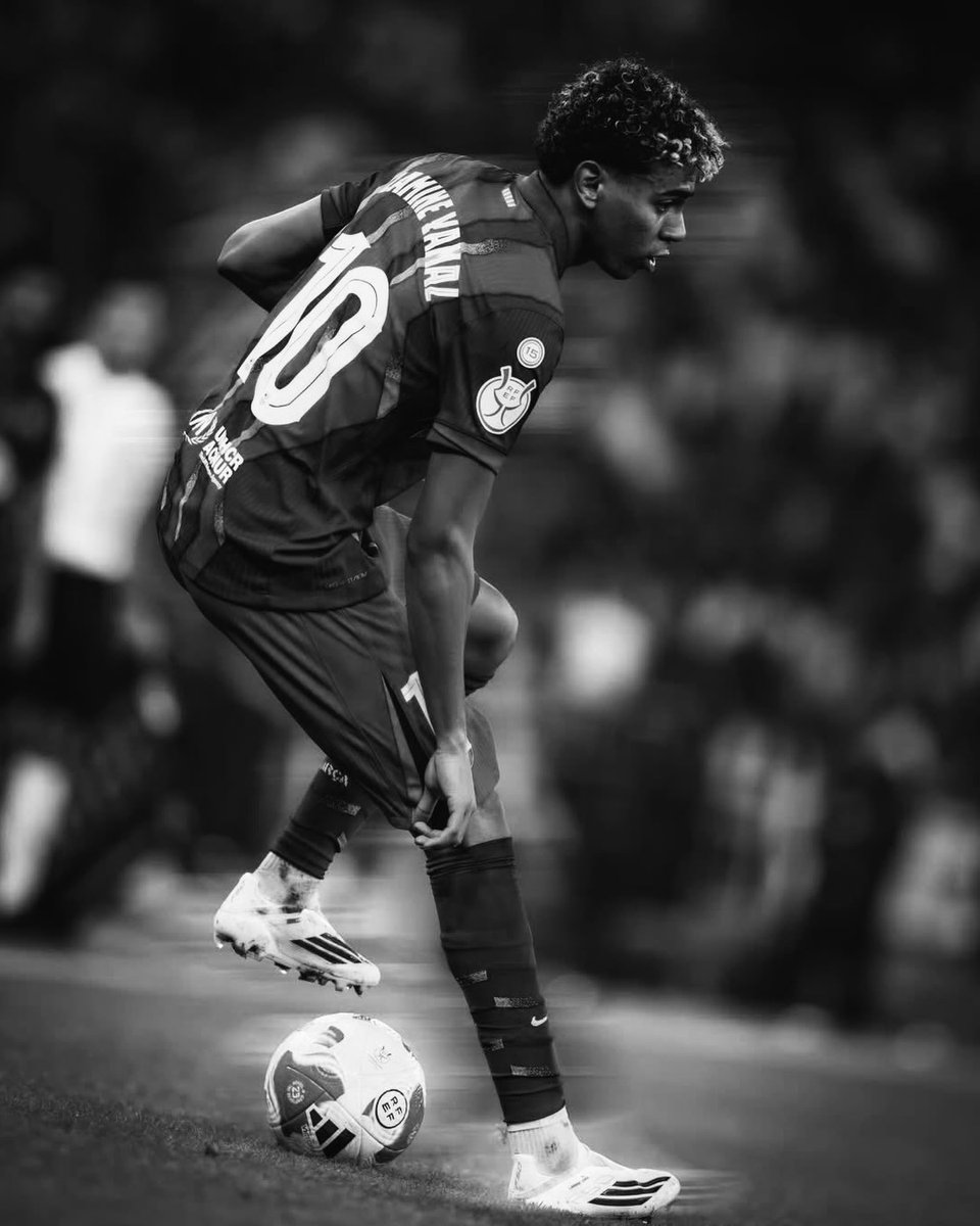 esraoztrk2's tweet photo. 수페르코파 결승
완벽한 올블랙
@lamineyamal @fcbarcelona https://t.co/nhZlbuXWMr