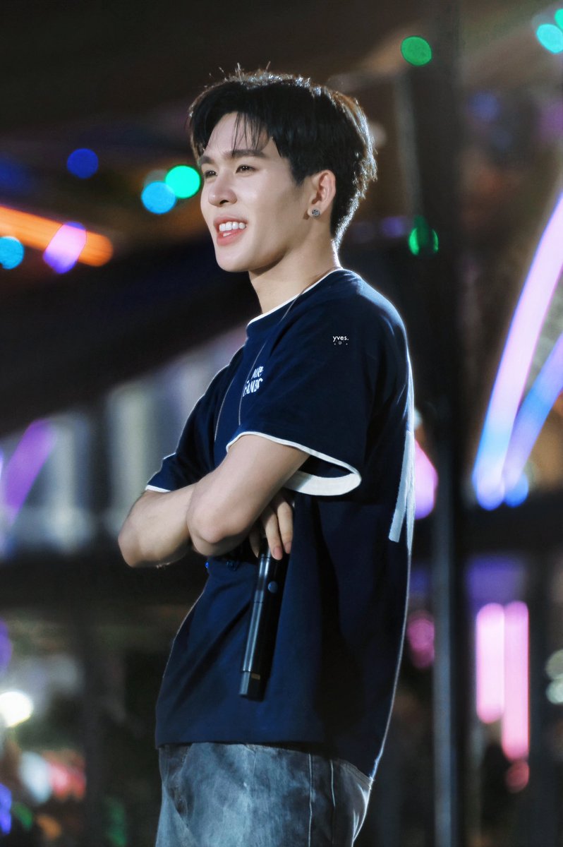 yvesishappyy's tweet photo. 111026 𓏔 #MrFanboyEP7 #MrFanboySeries

MR FANBOY CHAPTER 7

🦋🌘

——————————— ⟢ ˚⊹
◜ @Auautnp 𓎛 #auautnp ◞
˗ˋˏ #takenbyyves◞♡ ˎˊ˗ https://t.co/aw6RKSaVBP