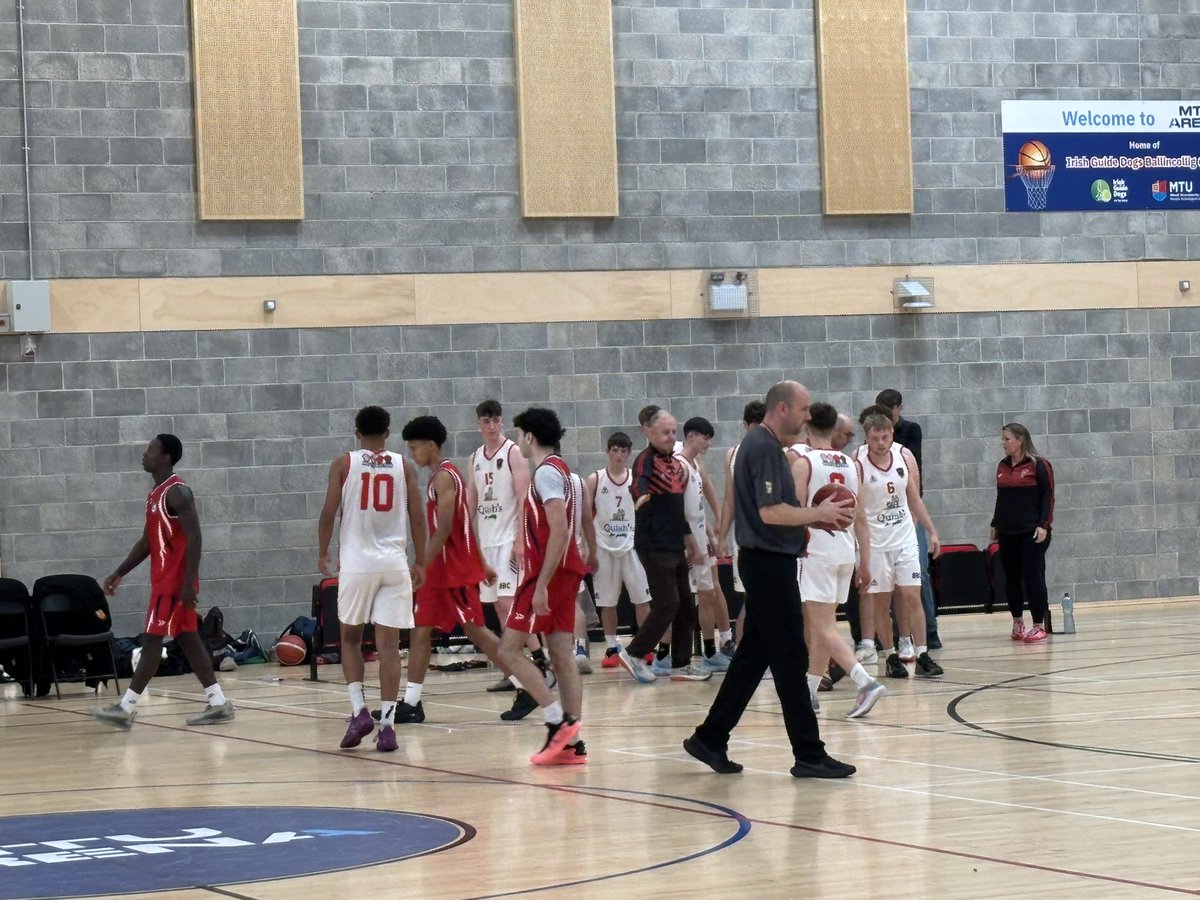 DanJCB001's tweet photo. Full time @BallincolligB #MU20 58 vs @templeogue_bc 55 in today’s #NationalCup game at the @MTUarena. Huge congratulations Ballincollig👏💪👊🔥🏆🏀⚪️🔴🎉 #UpTheVillage #BallincolligBasketball @BballIrl #DominosMSL #MTU #Cork https://t.co/By10nRr2VS
