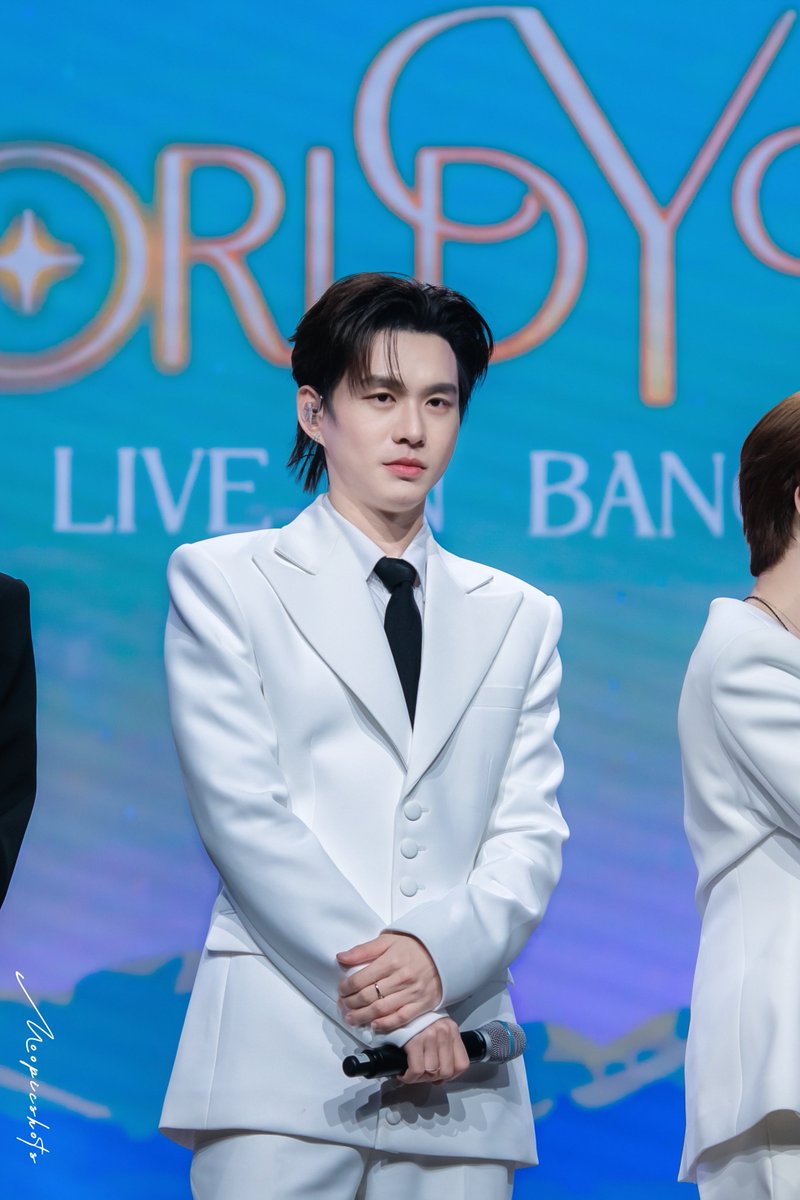 InfinityFSci's tweet photo. เจ้าบีเหว๋อออออออ

BOY SOMPOB WORLD Y TOUR X SOH

#bbverpj 
#BoySompobWorldYTourLiveinBangkok
#Moopicshots https://t.co/wzvRzXZkhu