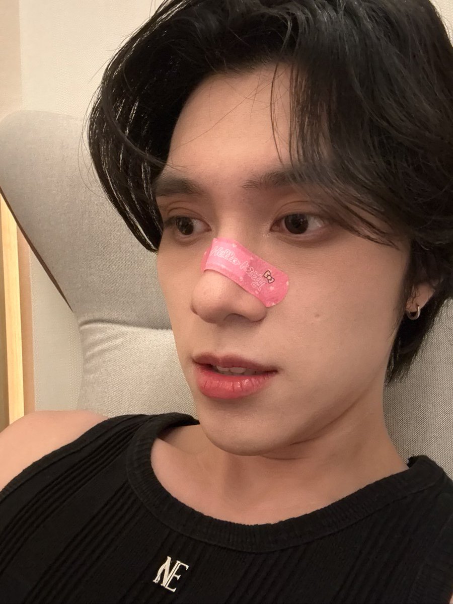 4_hendery's tweet photo. เฮนบอกแปะอันนี้แล้วรู้สึกว่าตัวเองน่ารักขึ้น 😆😆😆 แกน่ะน่ารักมานานแล้ววววววว https://t.co/FkwoQAXmVG