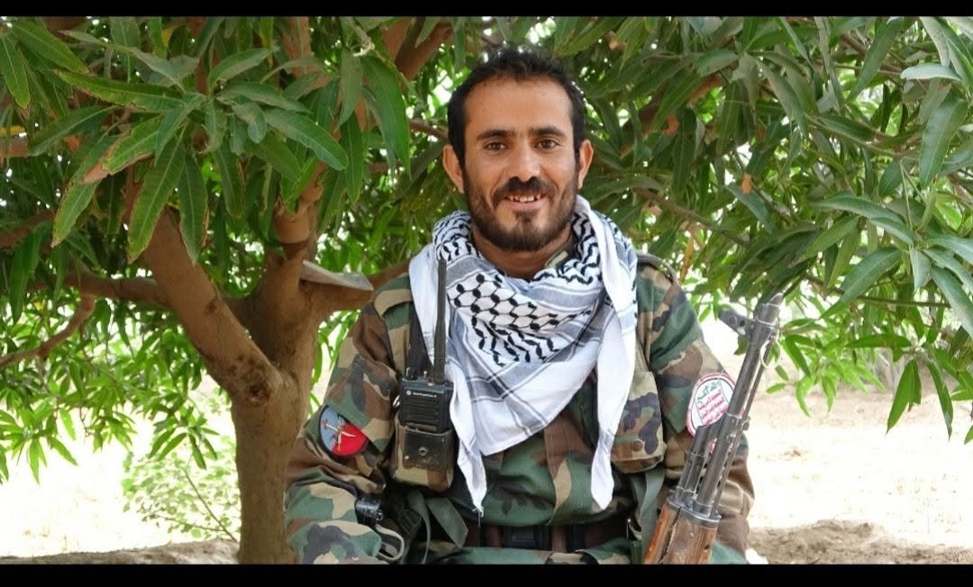 K2026SS's tweet photo. قيادي حوثي  اسمه محمد درعان اكل تفاح وتأهل الى جنهم بإذن الله 
 تعز تزفهم افرادا وجماعات إلى مصيرهم 
#ردع_الحوثي https://t.co/r323XfxApN