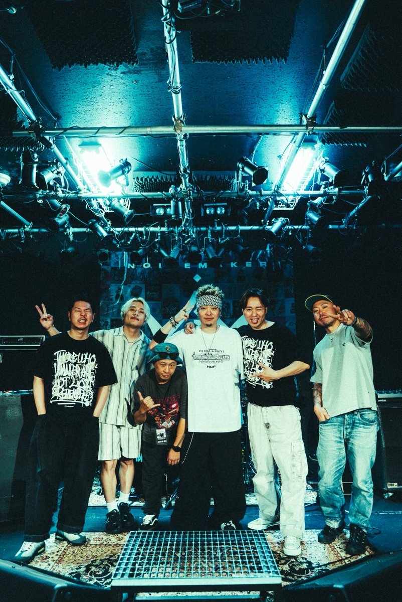 __NOISEMAKER's tweet photo. 2026.10.11

NOISEMANIA 2026 
-THE THROWBACK TOUR-
at 秋田 Club SWINDLE
with.@JUBEE_CDS 

photo by @shunnosuke_1217 

セットリスト↓
https://t.co/f41SmRpDMP

#NOISEMAKER
#JUBEE
#NOISEMANIA
#THETHROWBACKTOUR https://t.co/mdif4b8Fsi