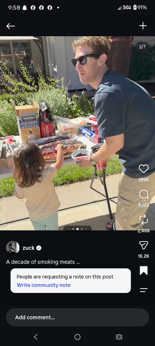 oddesGoddesNike's tweet photo. @elonmusk @enews I just never see you doing things like actually eating. You go to "dinners" where nobody is ever seen eating with people who don't need money and never slow down with children. What do you do all day to accidentally have a child with a woman you wouldn't consider your girlfriend? https://t.co/EmHQUiA60Q