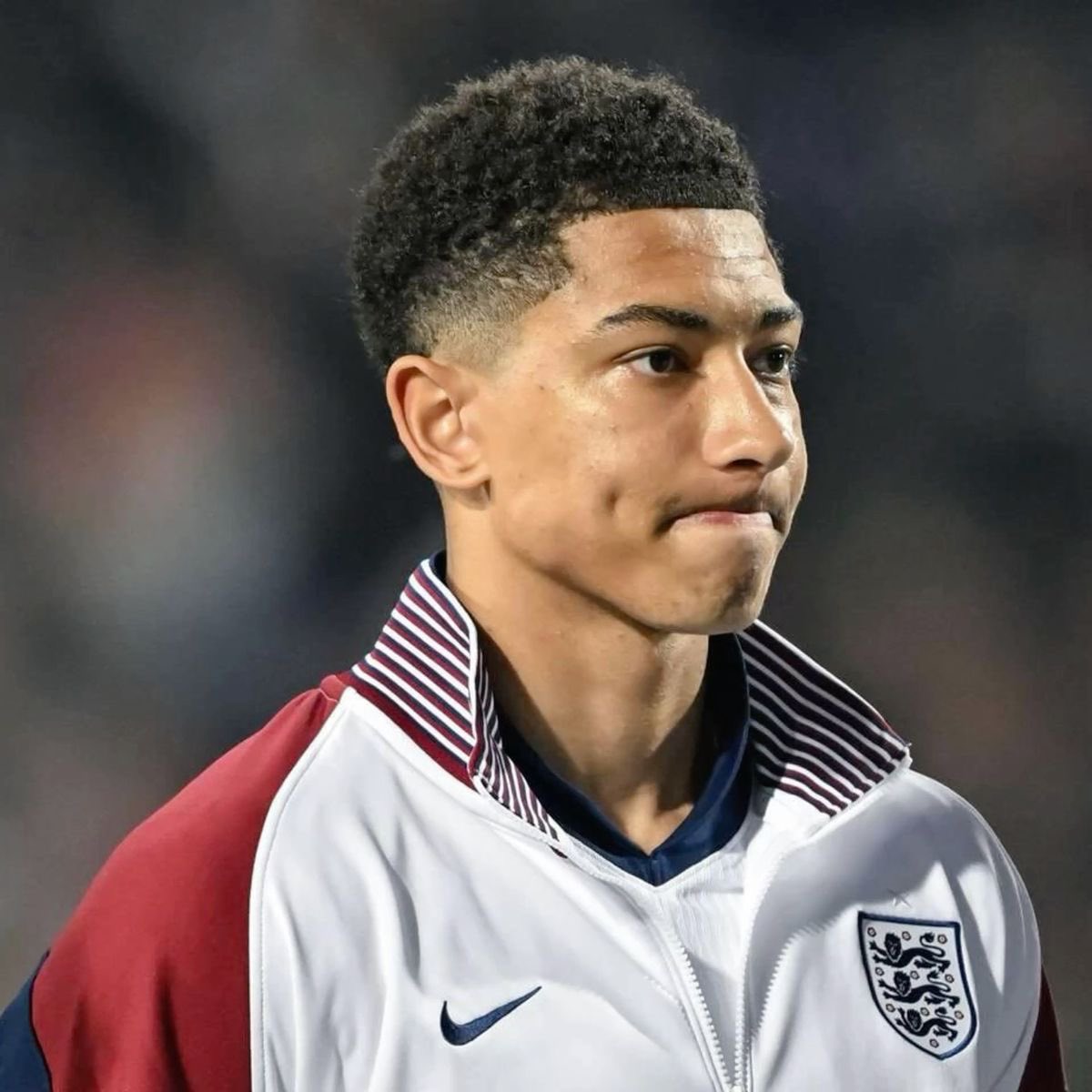 bvbjobe's tweet photo. Jobe literally looks perfect in england jersey icl https://t.co/rAASbzaONX