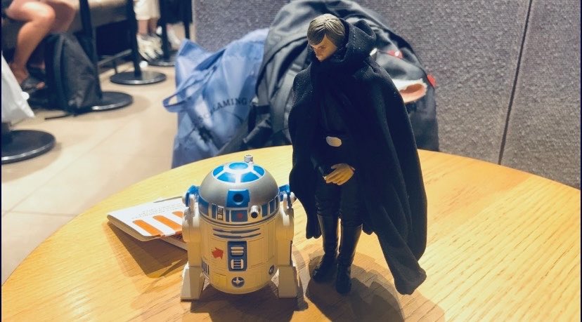 Renn__51's tweet photo. みたすけにアメリカ🇺🇸のお土産もらった💙めちゃくちゃかわいい〜〜〜うちのル先生も喜んでます😆🌟 https://t.co/1pwKiFiftJ