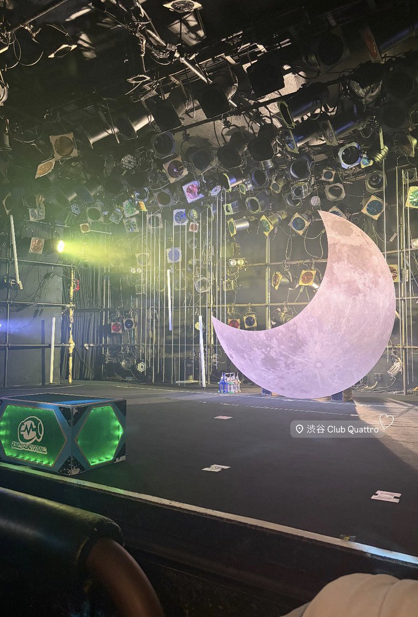 ___241_'s tweet photo. ねえ1秒を永遠にしてしまおうよ🌙♡ https://t.co/kXDPvY62Nj