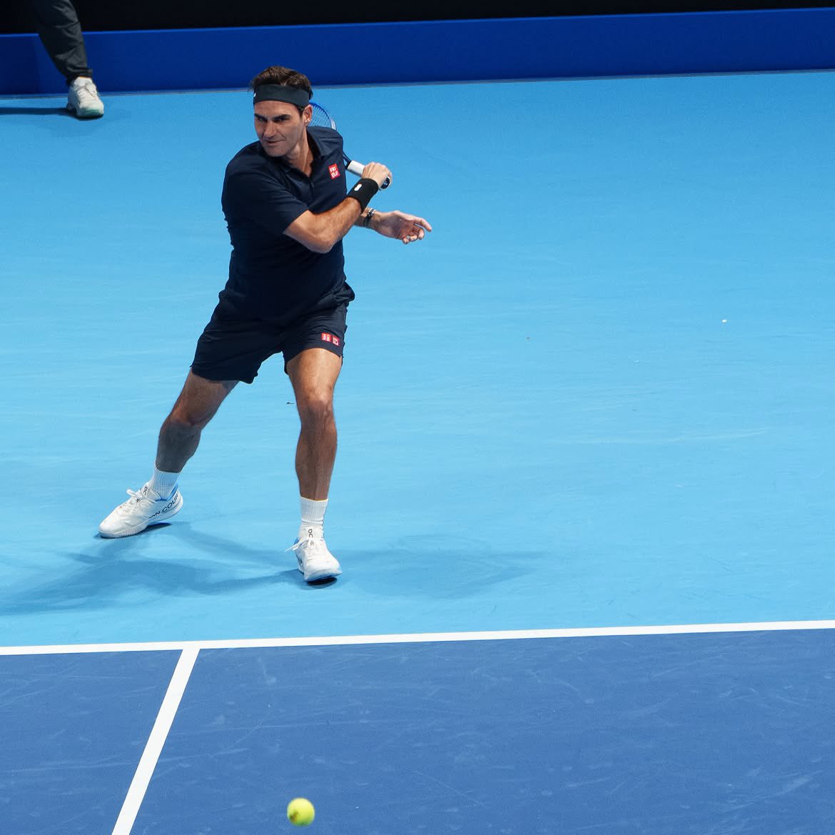 4everRFfan's tweet photo. Watching Roger Federer play is witnessing a masterpiece of balance and beauty ✨
(📸 keihintaro IG) https://t.co/VsUkFklpwf