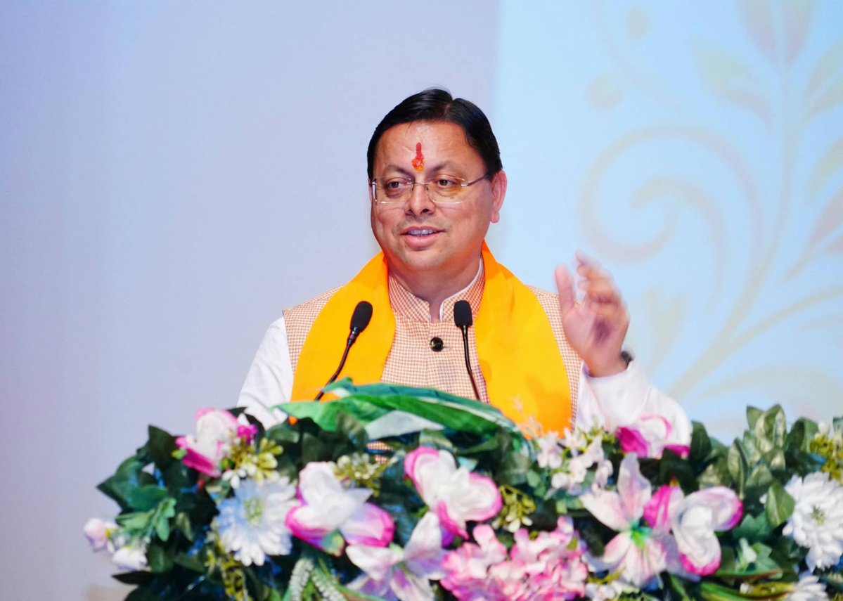 pushkardhami's tweet photo. इस अवसर पर विश्व हिंदू परिषद के उपाध्यक्ष श्री @ChampatRaiVHP जी, अखिल भारतीय अखाड़ा परिषद के अध्यक्ष @MahantRavindraP जी, पूज्य संत-महात्मा, विश्व हिंदू परिषद के सम्मानित पदाधिकारी एवं कार्यकर्तागण उपस्थित रहे। https://t.co/VrIVxt3RyT