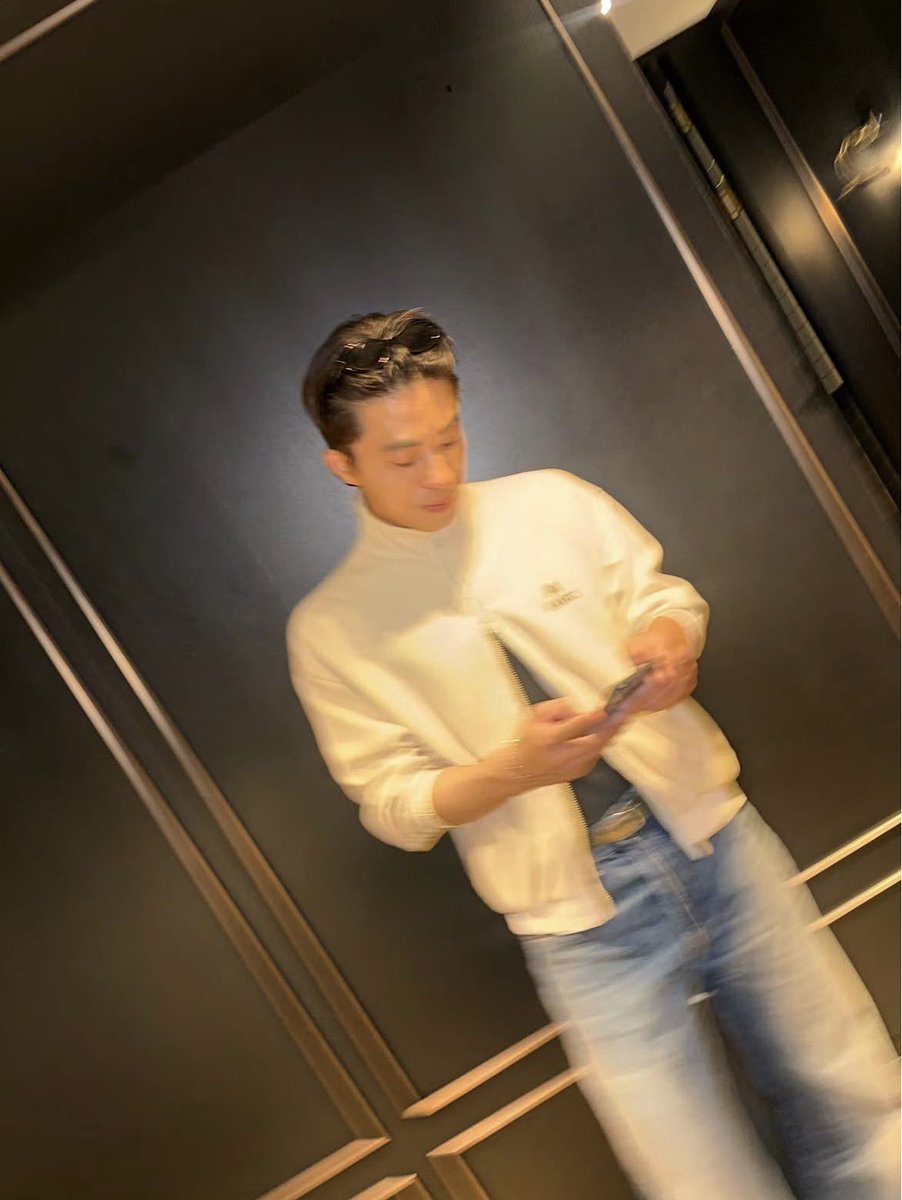 kyoche9's tweet photo. 올라오는 무인 사진들이 너무나 하나도 빠짐없이 고능해 https://t.co/sWXmk4Ulzu