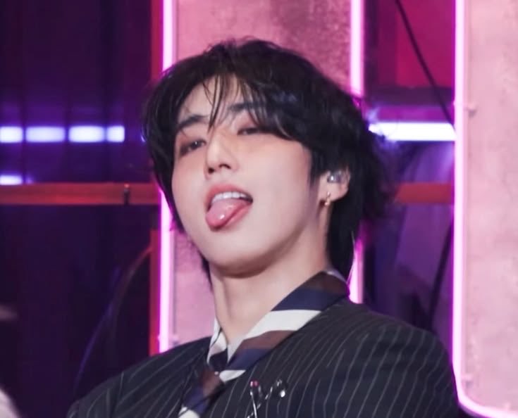 _pussyag's tweet photo. han jisung… https://t.co/X7ZrUamTBN