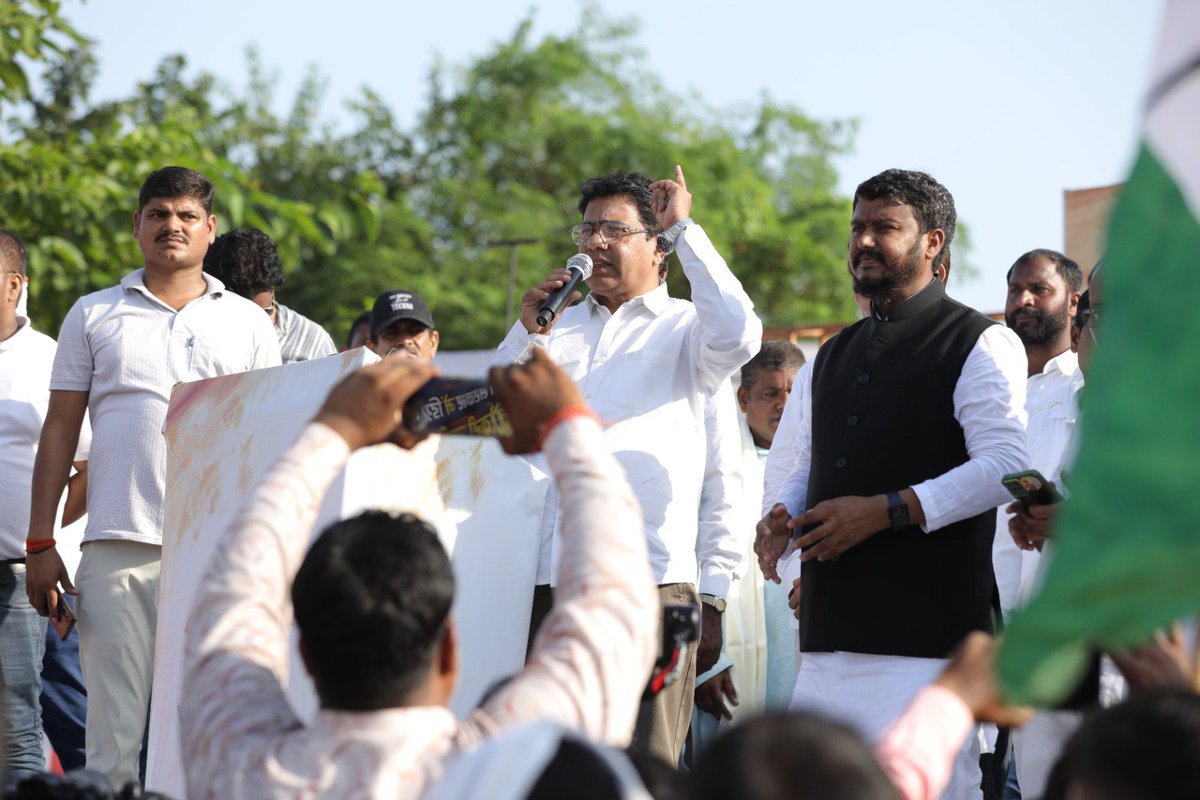 LalanKumarINC's tweet photo. लखनऊ की बख़्शी का तालाब (169) में आयोजित परिवर्तन रैली में AICC सचिव एवं उत्तर प्रदेश सह-प्रभारी श्री अब्दुल हन्नान (@abdulhannanaicc) जी का जोरदार स्वागत एवं अभिनंदन किया।

वोट चोरी, महंगाई, बेरोजगारी, पेपर लीक, बदहाल स्वास्थ्य व्यवस्था और BKT की बाढ़ की बदहाली के खिलाफ सड़कों पर जनता की आवाज़ बुलंद की।

वोट चोर, गद्दी छोड़! ✊

ज्ञानेश कुमार इस्तीफ़ा दो, वोट चोर इस्तीफ़ा दो!

#परिवर्तन_रैली #BKT169